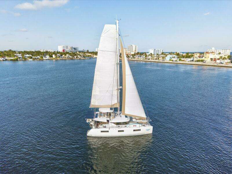 White Heron 46ft Lagoon Yacht For Sale