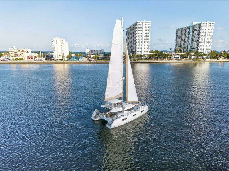 White Heron 46ft Lagoon Yacht For Sale