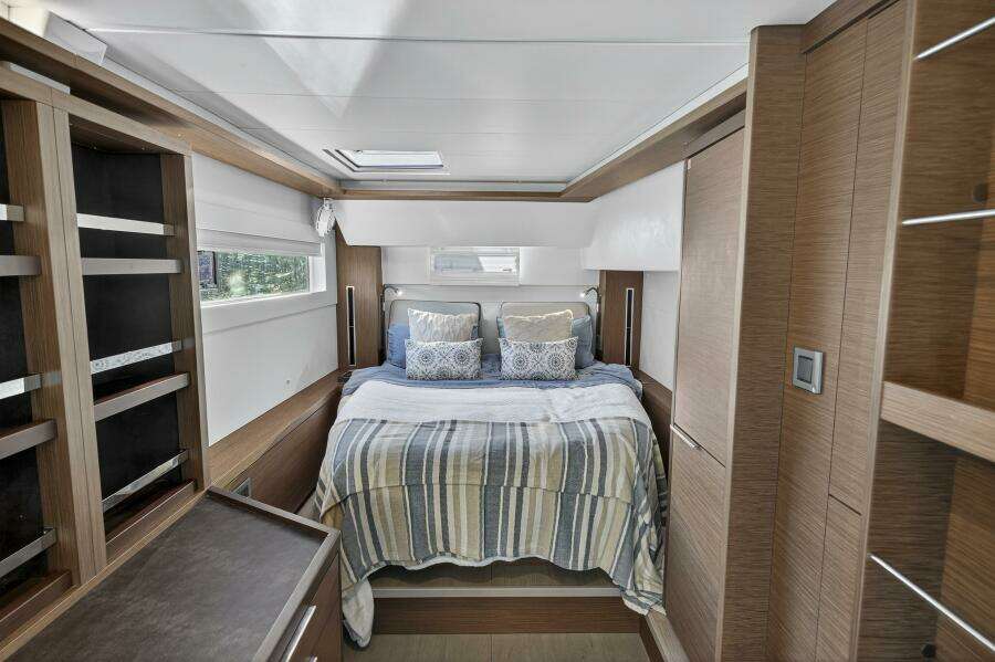 White Heron 46ft Lagoon Yacht For Sale