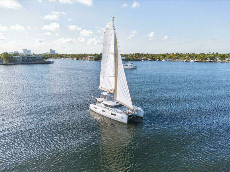 White Heron 46ft Lagoon Yacht For Sale