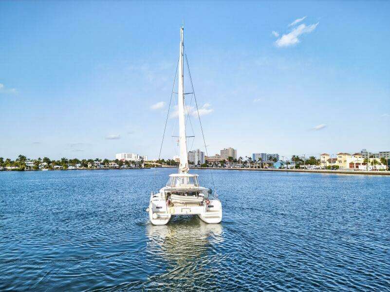 White Heron 46ft Lagoon Yacht For Sale