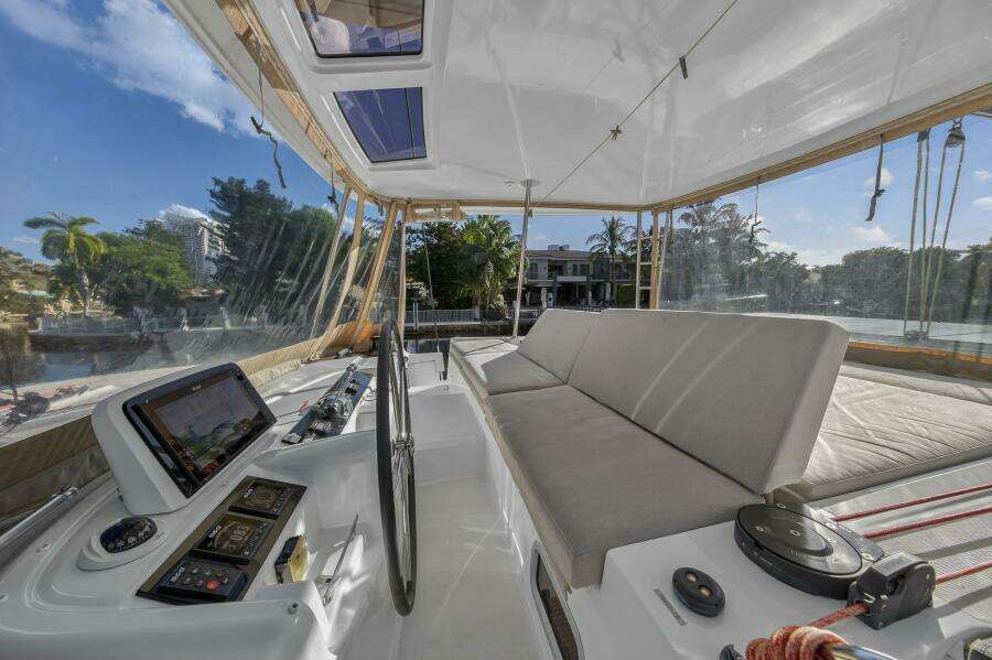 White Heron 46ft Lagoon Yacht For Sale