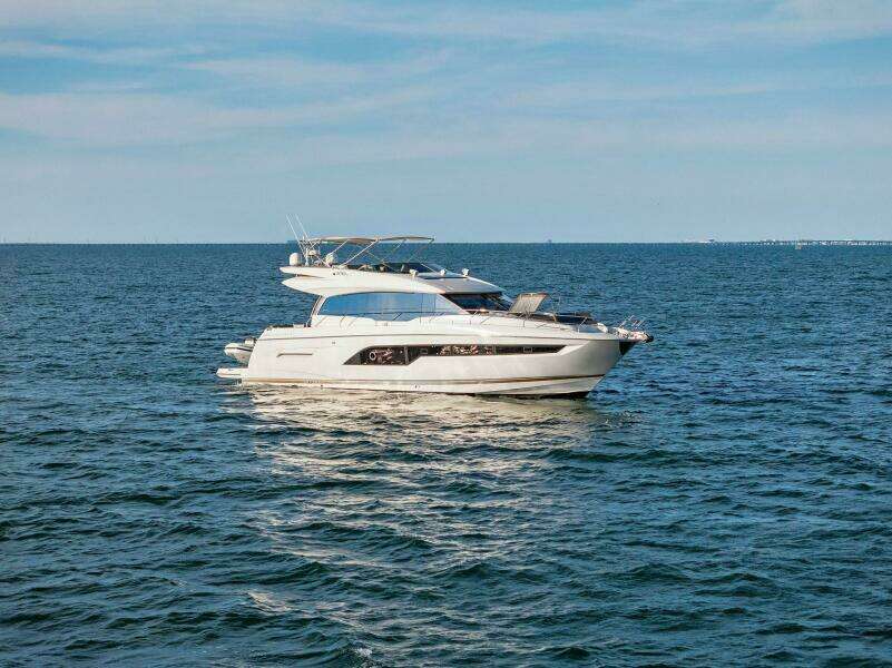 2019 63 Prestige Flybridge - RT Time - Profile