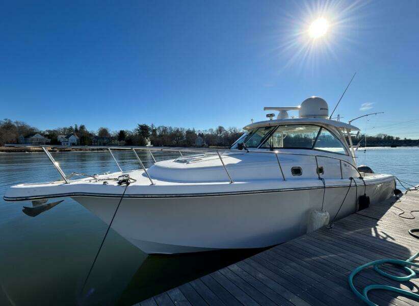 38ft Pursuit Yacht For Sale
