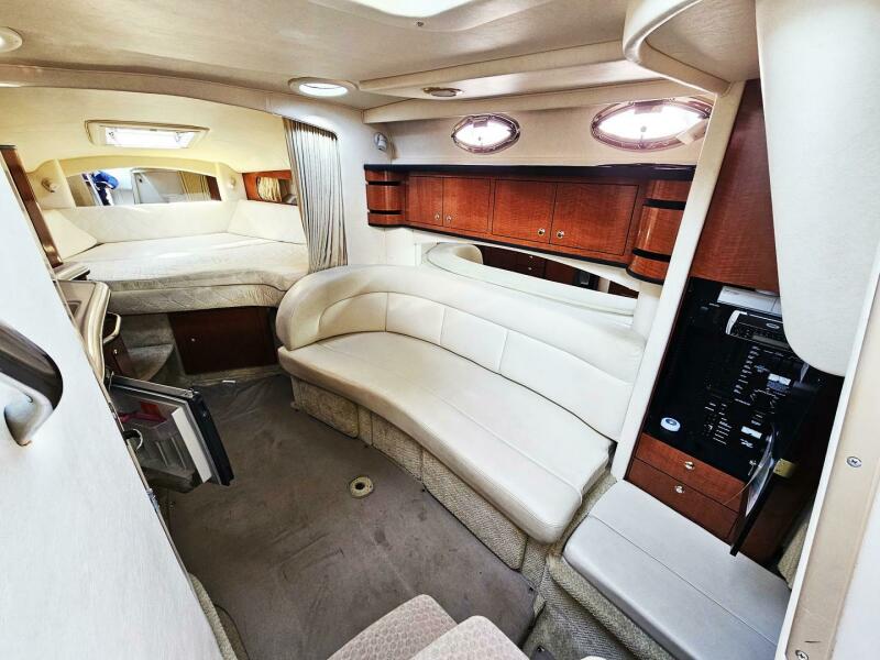 2004 Sea Ray 300 Sundancer