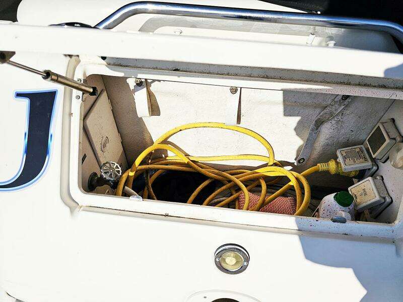 30ft Sea Ray Yacht For Sale