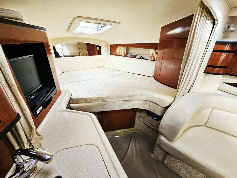 2004 Sea Ray 300 Sundancer