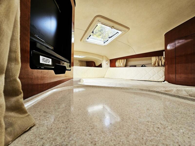 2004 Sea Ray 300 Sundancer