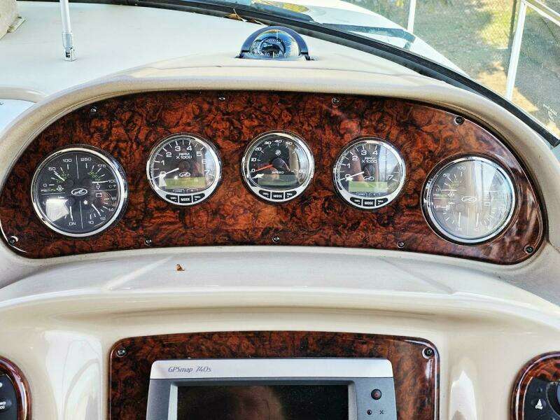 30ft Sea Ray Yacht For Sale