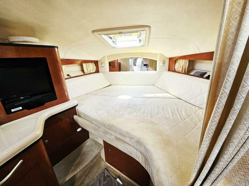 2004 Sea Ray 300 Sundancer