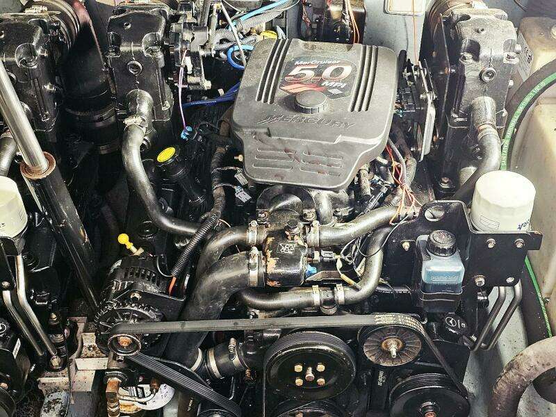 30ft Sea Ray Yacht For Sale