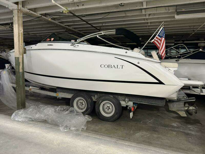 23ft Cobalt Yacht For Sale