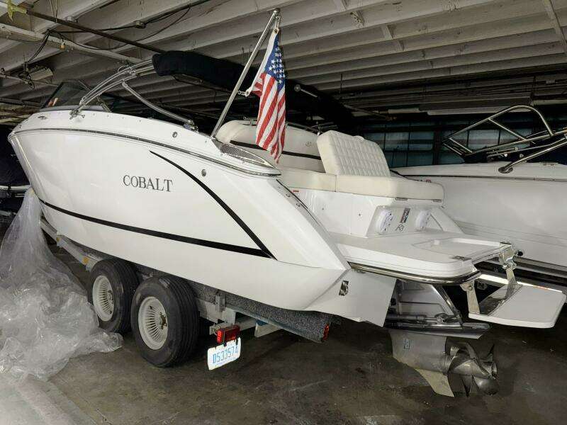 23ft Cobalt Yacht For Sale