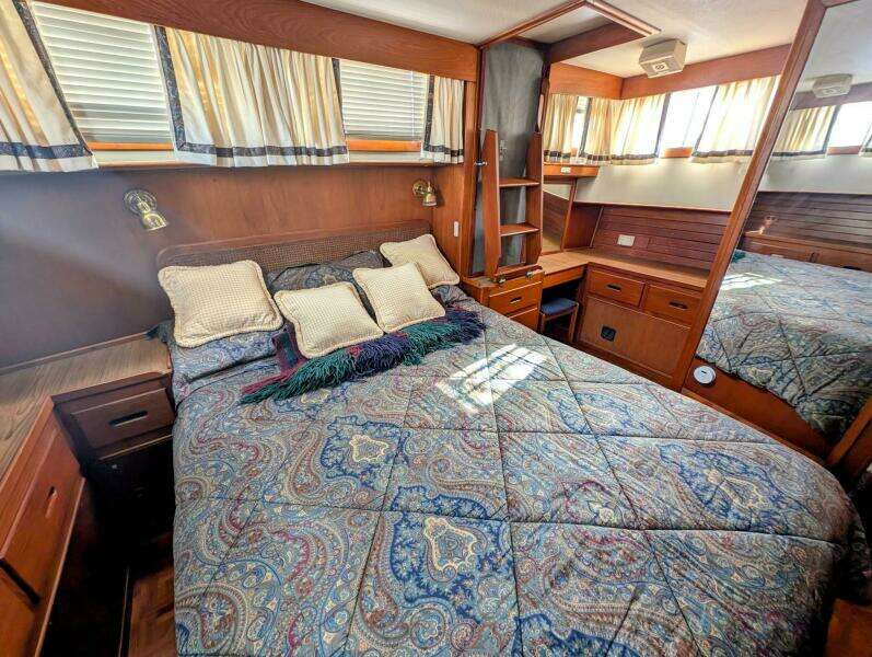 46ft Grand Banks Yacht For Sale