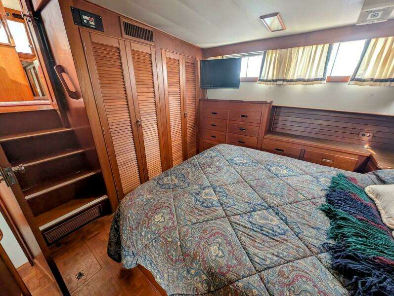 46ft Grand Banks Yacht For Sale