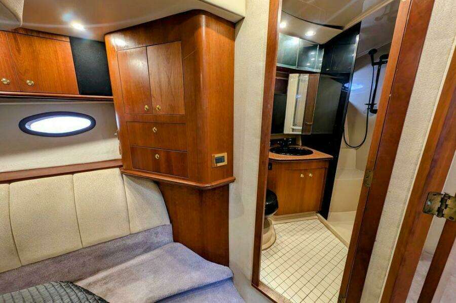 50ft Cruisers Yachts Yacht For Sale