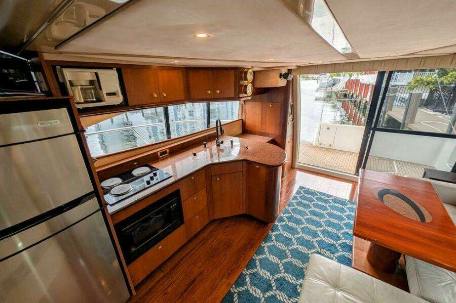 50ft Cruisers Yachts Yacht For Sale