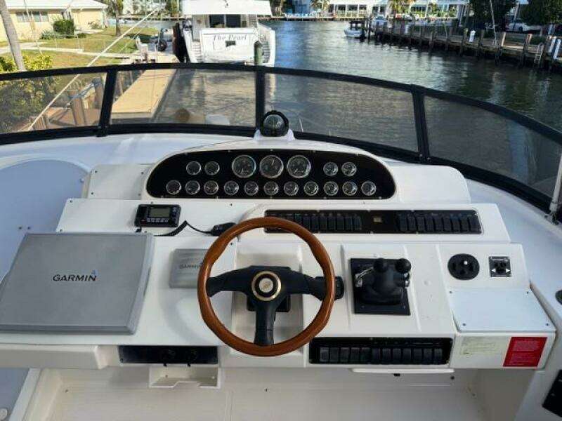 50ft Cruisers Yachts Yacht For Sale