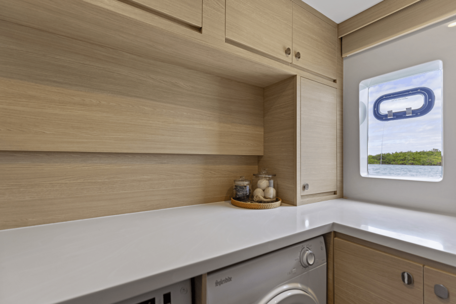 52ft Aquila Yacht For Sale