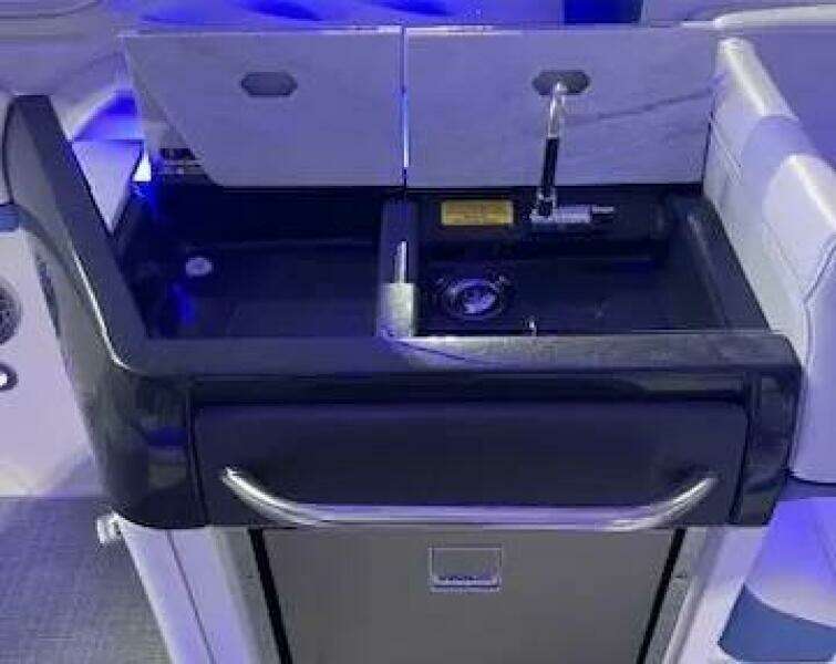 31ft Formula Yacht For Sale