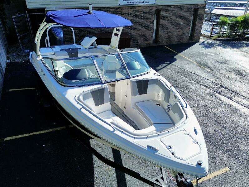 23ft Chaparral Yacht For Sale