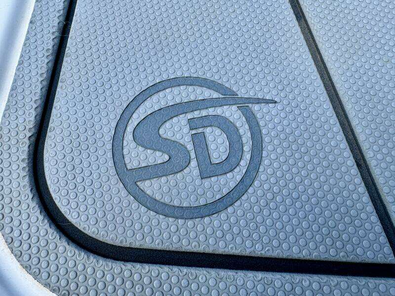 23ft Chaparral Yacht For Sale