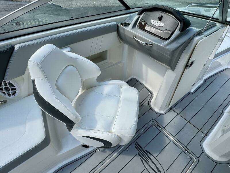 23ft Chaparral Yacht For Sale