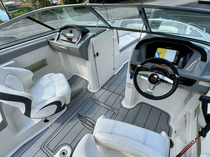 23ft Chaparral Yacht For Sale