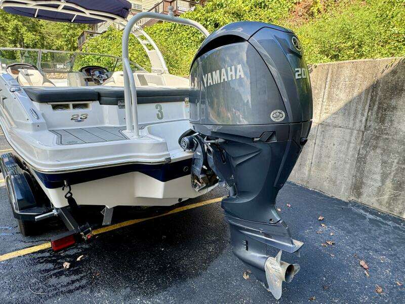 23ft Chaparral Yacht For Sale