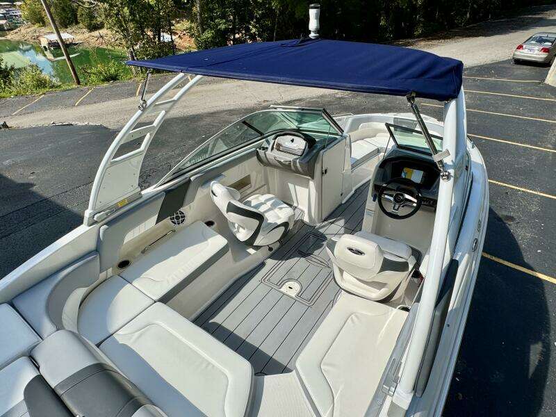 23ft Chaparral Yacht For Sale