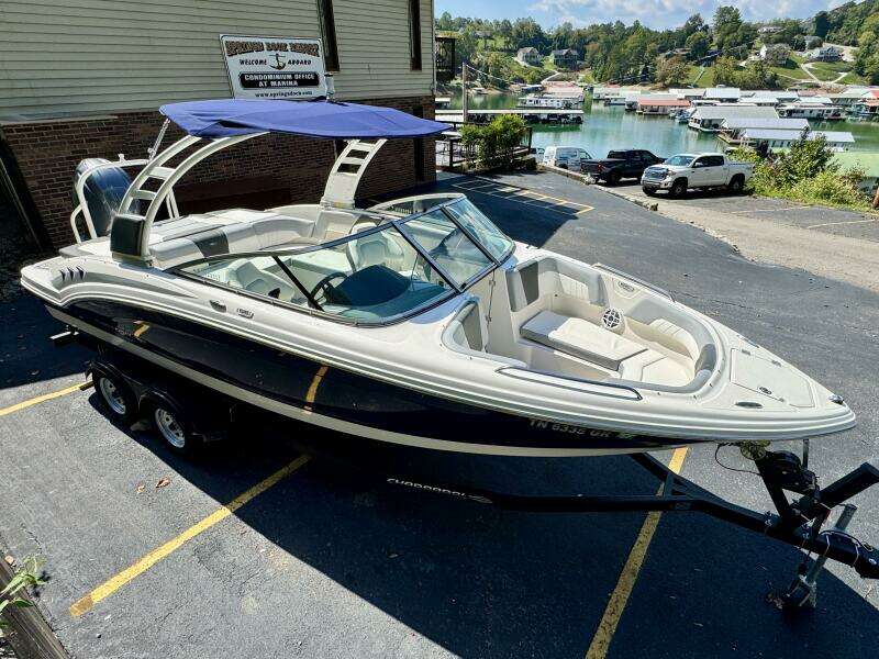 23ft Chaparral Yacht For Sale