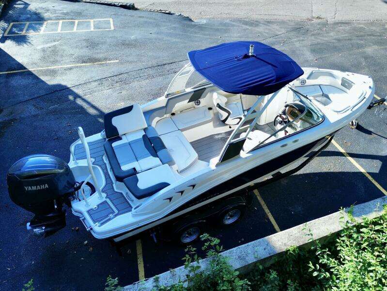 23ft Chaparral Yacht For Sale