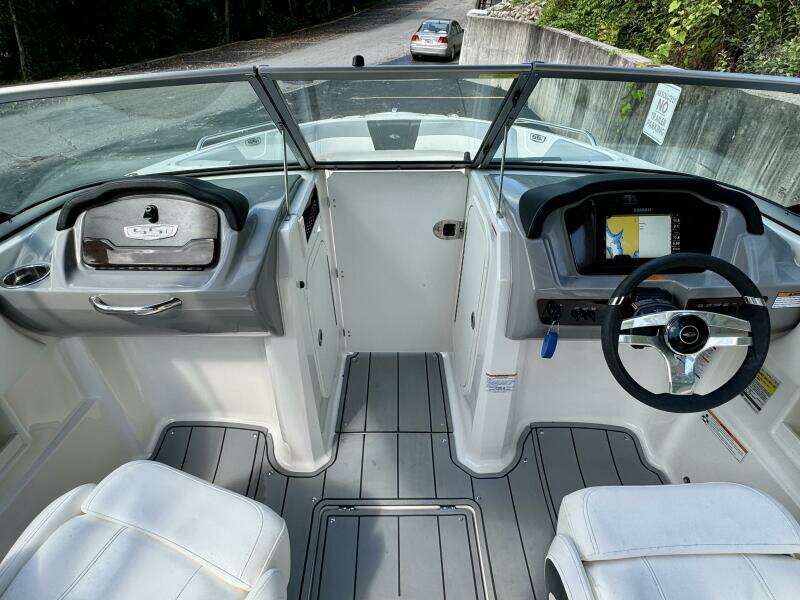 23ft Chaparral Yacht For Sale