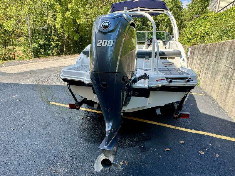 23ft Chaparral Yacht For Sale