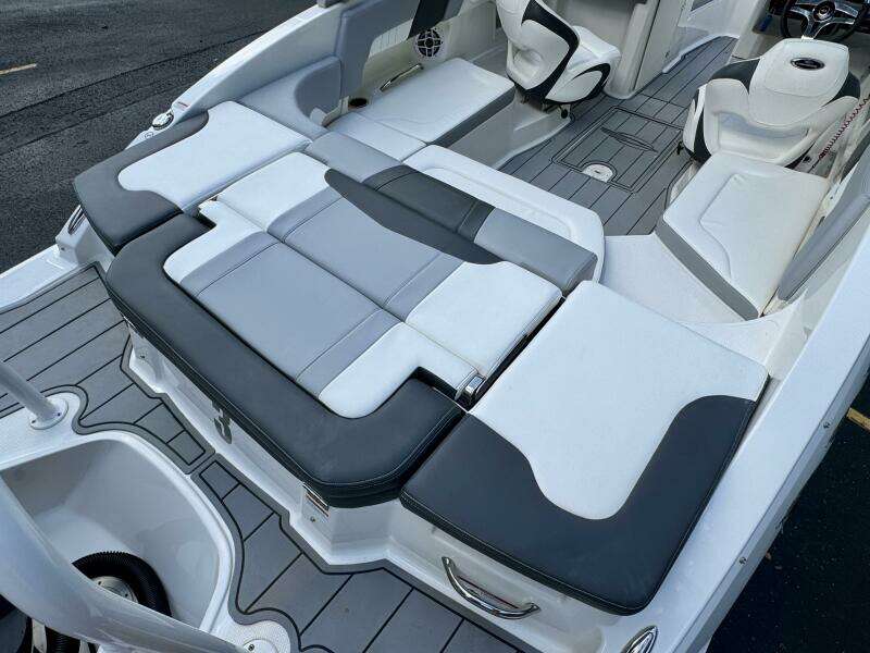 23ft Chaparral Yacht For Sale