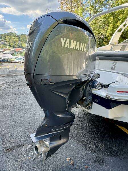 23ft Chaparral Yacht For Sale