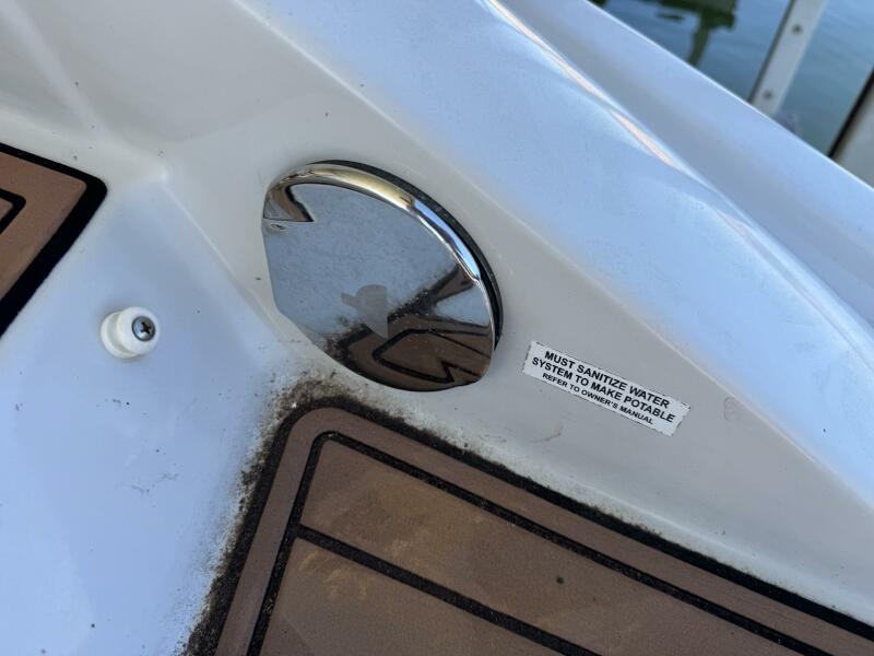 24' 2016 Crownline Eclipse E4