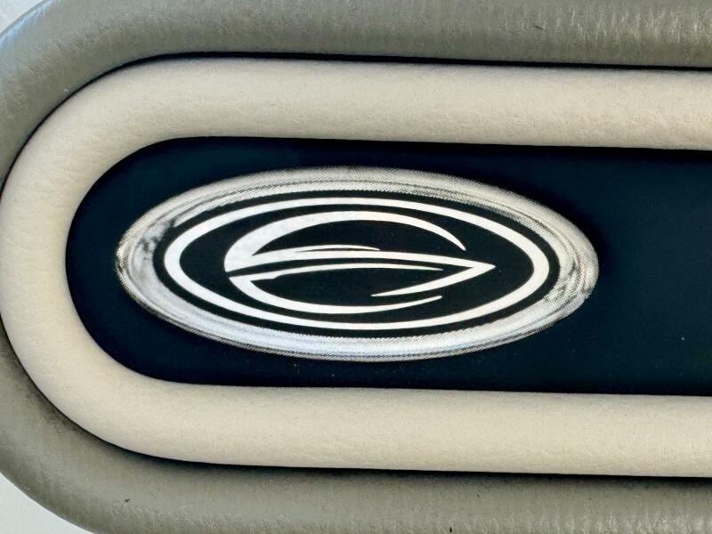 24' 2016 Crownline Eclipse E4