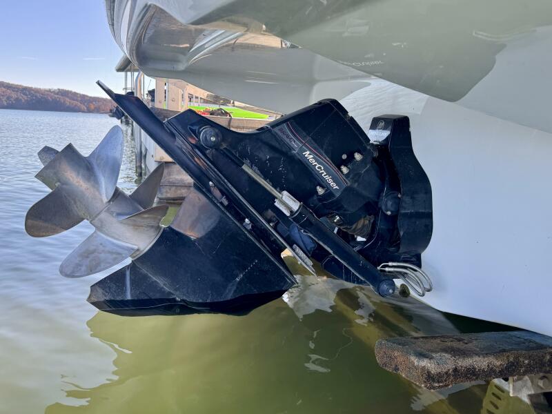 24' 2016 Crownline Eclipse E4