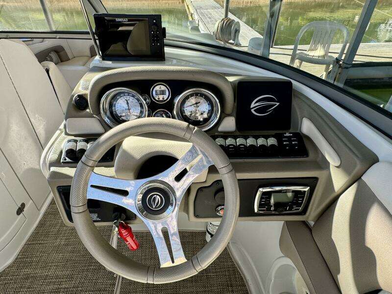 2016 Crownline Eclipse E4