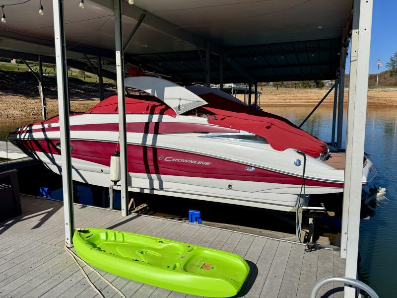 24' 2016 Crownline Eclipse E4