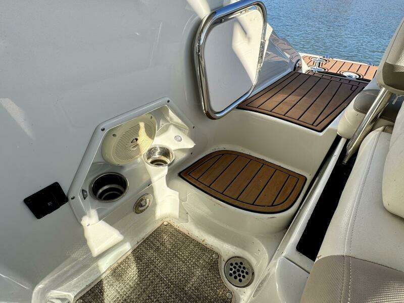 2016 Crownline Eclipse E4