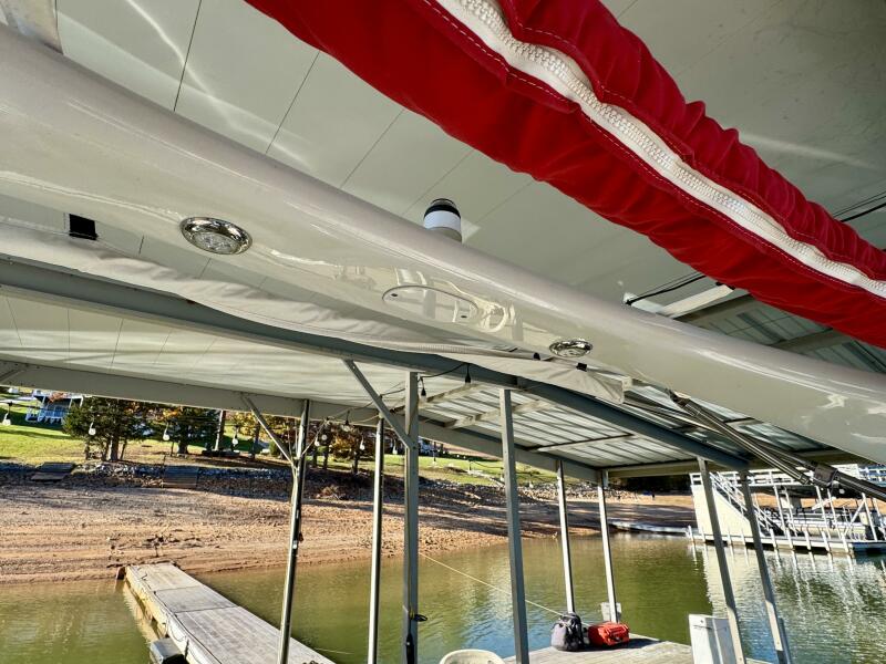 24' 2016 Crownline Eclipse E4