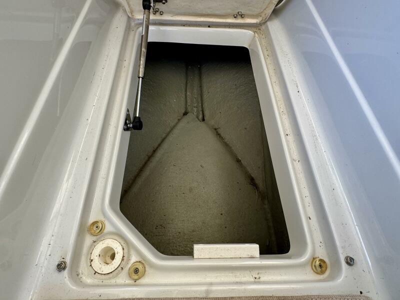 24' 2016 Crownline Eclipse E4