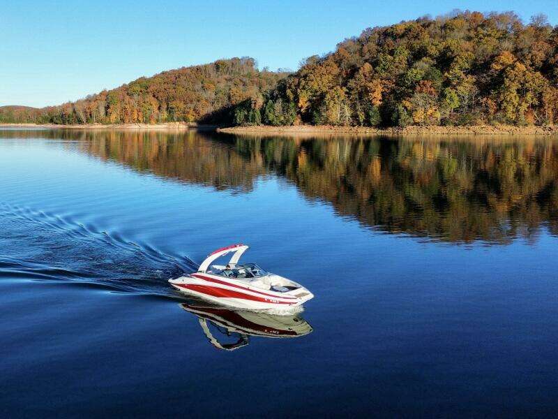 2016 Crownline Eclipse E4