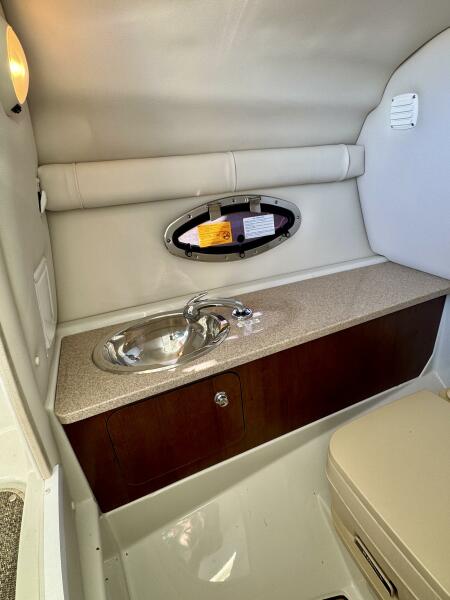 24' 2016 Crownline Eclipse E4