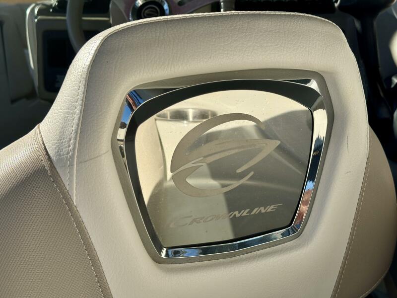 24' 2016 Crownline Eclipse E4