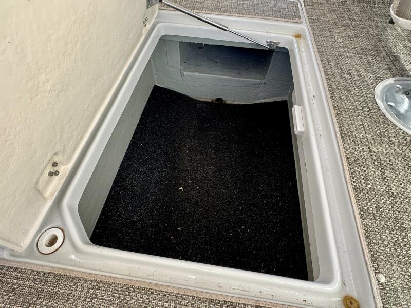 24' 2016 Crownline Eclipse E4