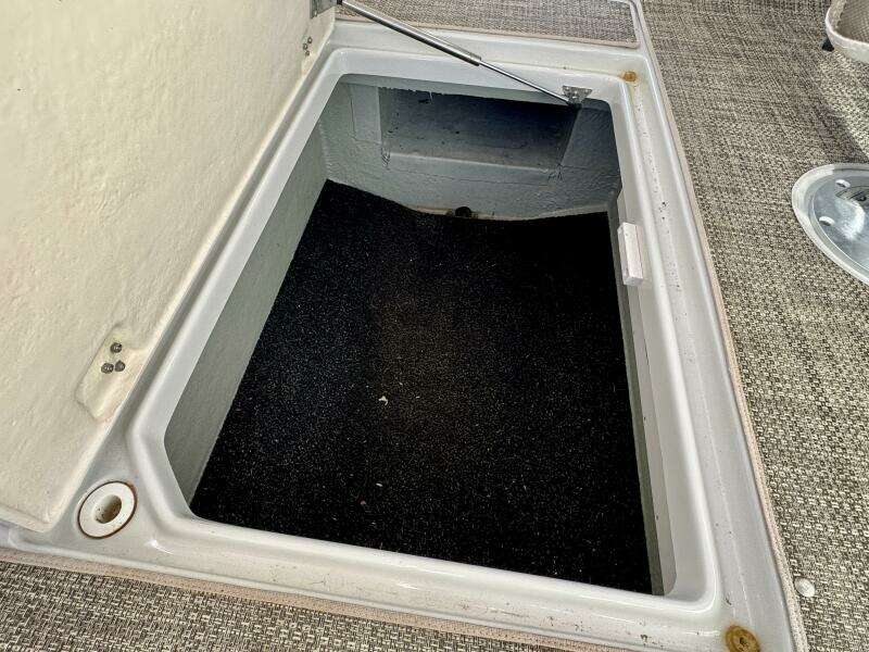 2016 Crownline Eclipse E4