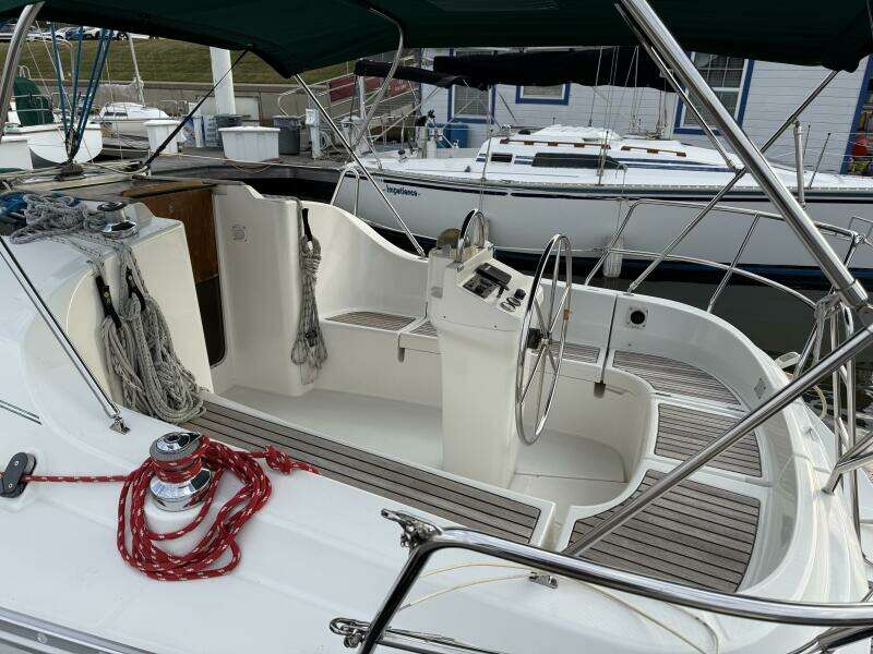 Animus Victus 31ft Beneteau Yacht For Sale